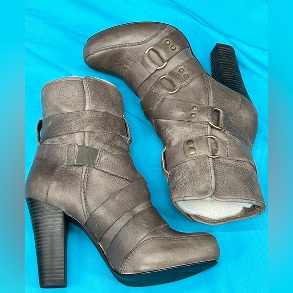 DKNY Slightly Distressed Leather Charcoal Grey Boots sz 9  NIB "meliss" - Picture 5 of 12